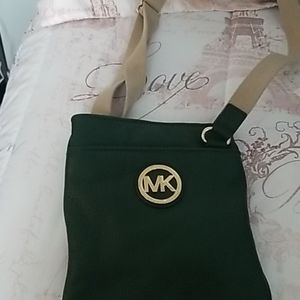 Michael kors crossbody